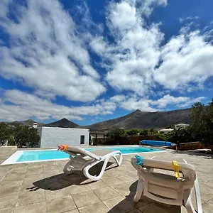 Ferienhaus Casa Marisa With Heated Pool & Garden